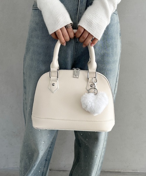 CLEA ボストンバッグ 「6色展開」ハートチャーム付きボストンバッグ