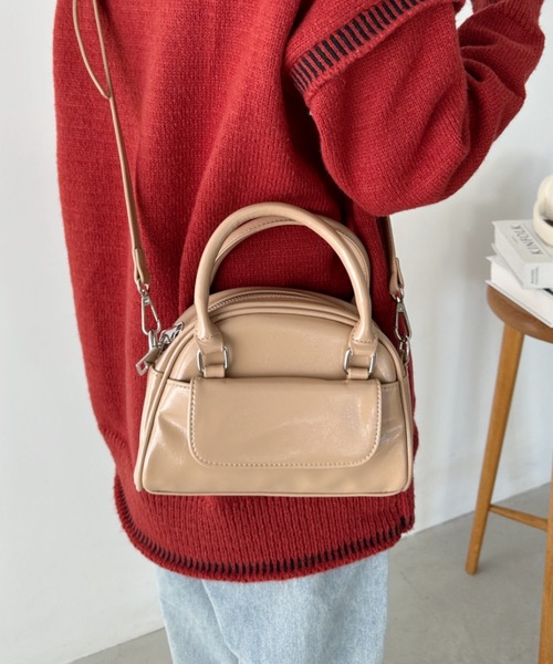 CLEA ボストンバッグ エナメル外ポケット付きミニボストンバッグ
