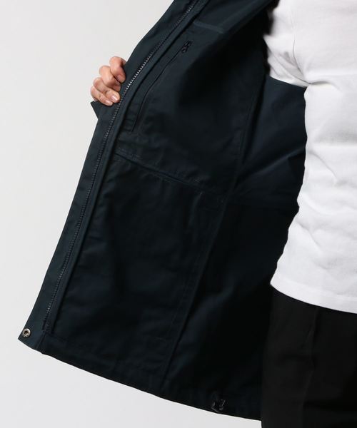 FJALL RAVEN（フェールラーベン） マウンテンパーカー ウインド