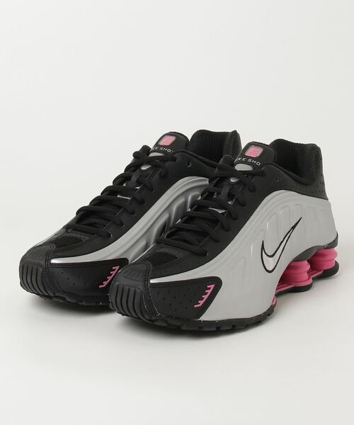 NIKE（ナイキ） スニーカー NIKE W SHOX R4 ウィメンズ ショックス R4