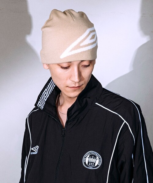 umbro（アンブロ） ニット帽 ニットキャップ 別注 Beanie Big Logo