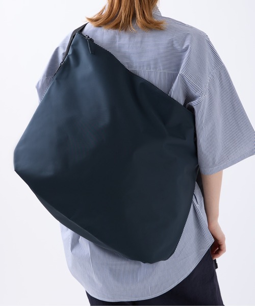 meltum（メルタム） ショルダーバッグ NYLON MESSENGER BAG メンズ