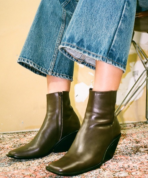 UNTISHOLD（アンチショルド） ブーツ Naty -5 Leather レディース