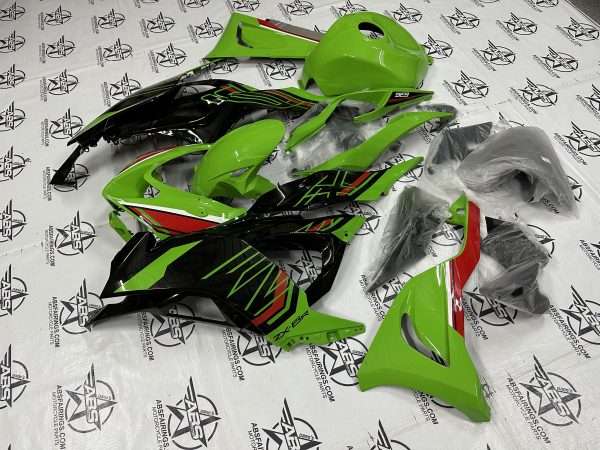 Gloss Green, Black ,and Red 24' KRT Style - 2024 To 2026 ZX-6R