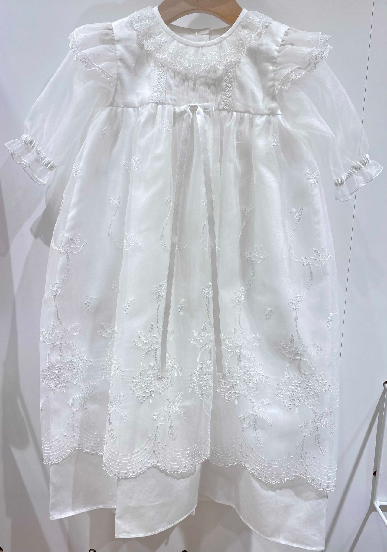 特別な日のお洋服【ベビードレス】をご紹介いたします♪｜ファミリア