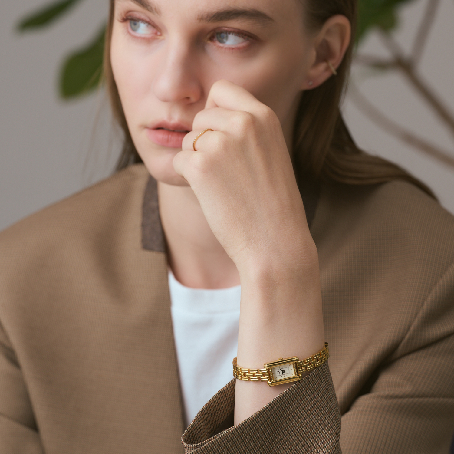 スクエアフェイスウォッチ／ゴールド｜時計｜アガット 公式オンライン