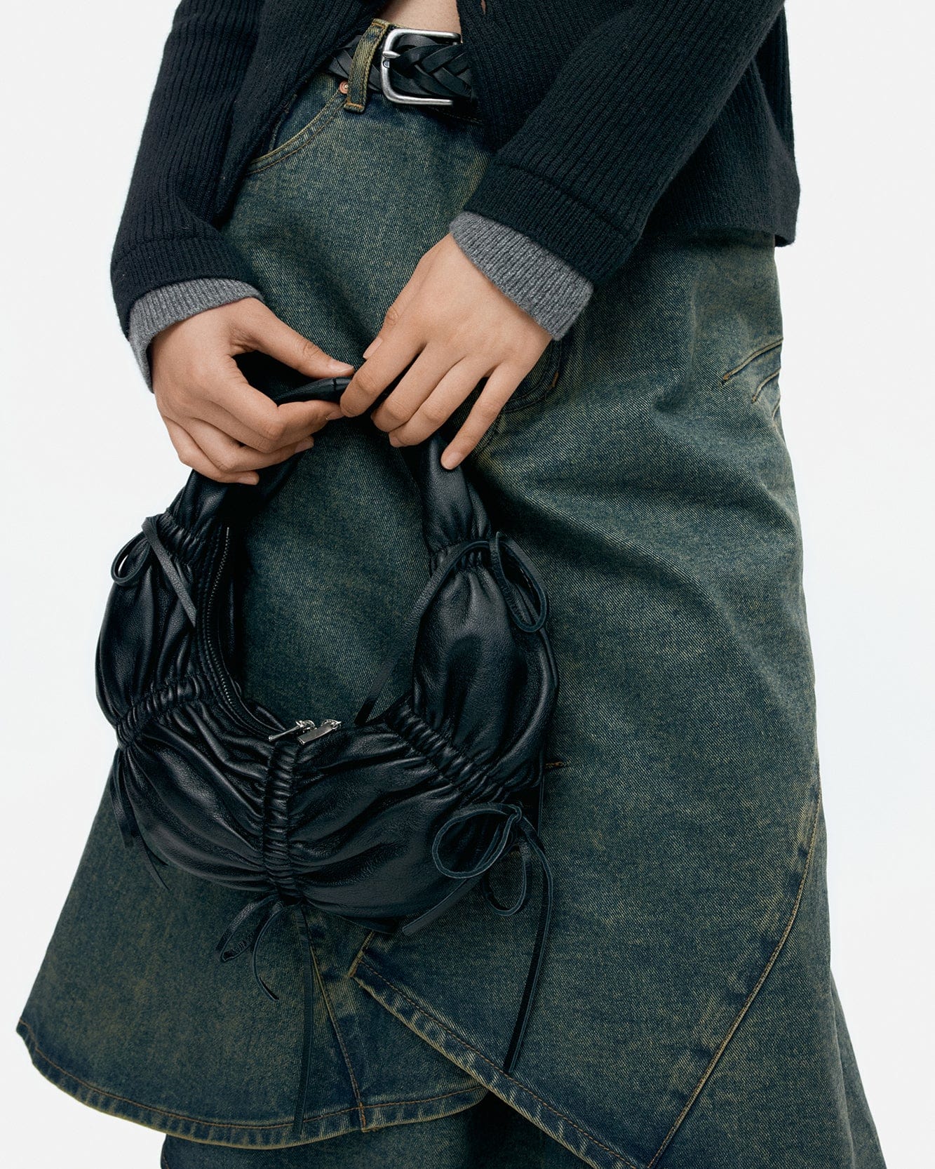 SMALL DUMPLING LEATHER BAG aaa400w(BLACK) – Andersson Bell