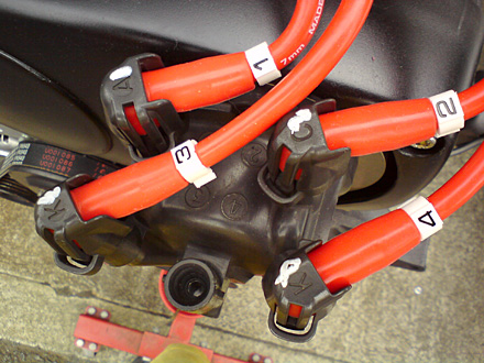 プラグコードの取付とプラグコードカバーの加工 – AE86に5バルブ4A-Gを