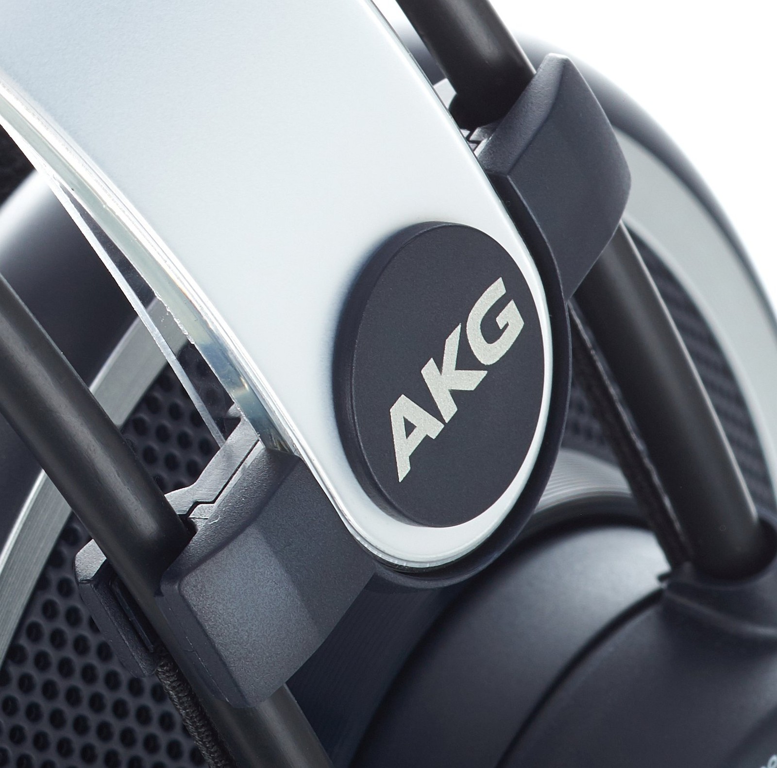 AKG K-702 – United States