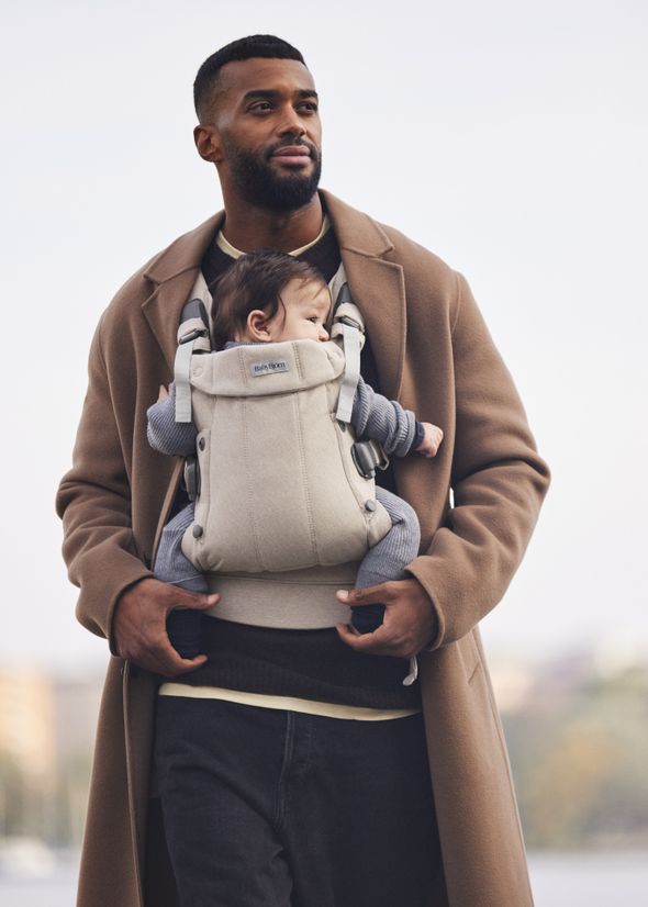 Baby Carrier Harmony—comfy, padded back support | BabyBjörn