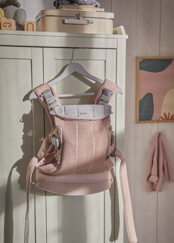Baby Carrier Harmony—comfy, padded back support | BabyBjörn