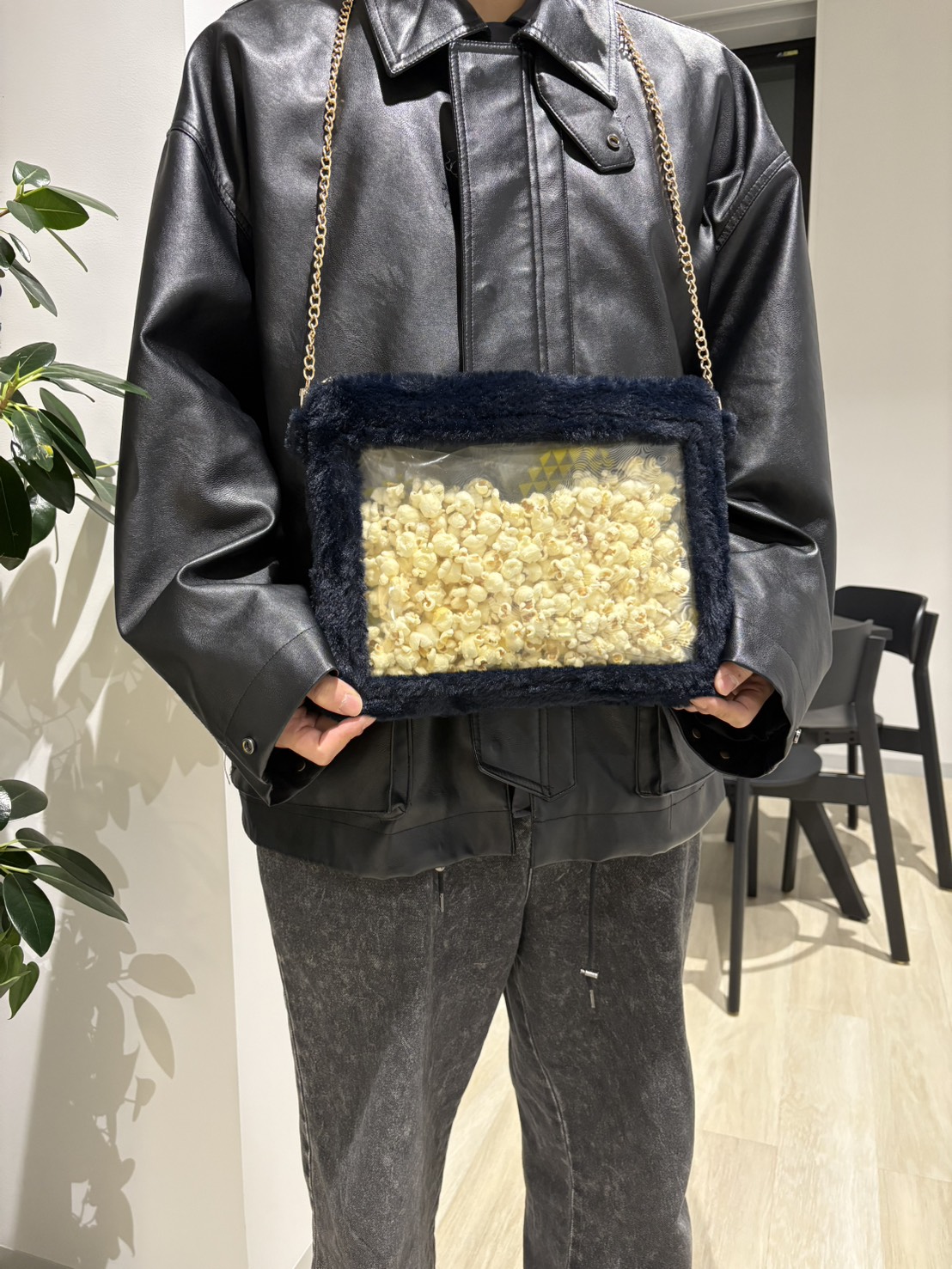 天谷奴零バースデーグッズ「ファークラッチバッグ」グッズモック