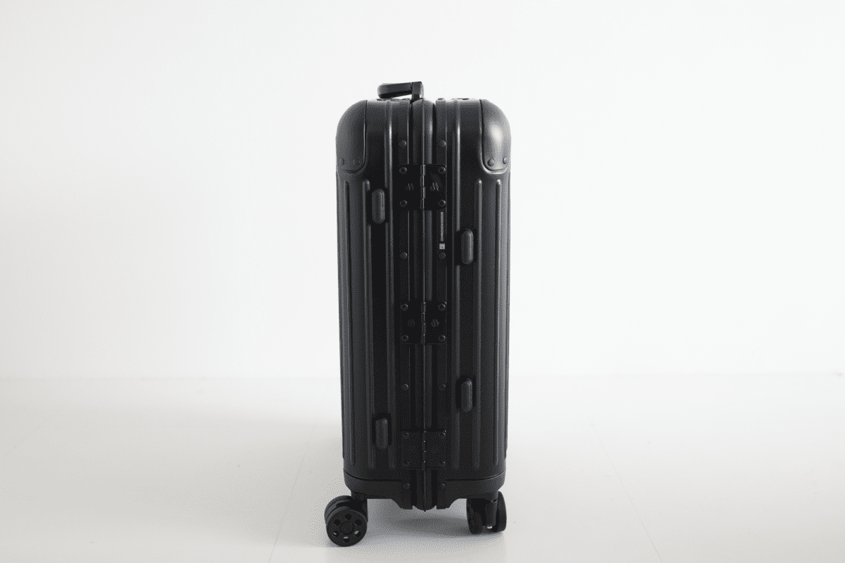 Rimowa Original Cabin S Review - Alex Kwa