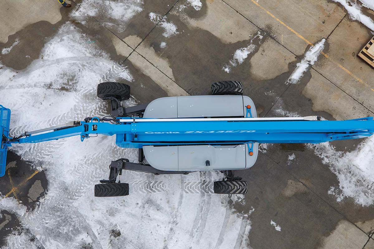 Genie® ZX®-135/70 Self-Propelled Articulated Boom Lift | ARS