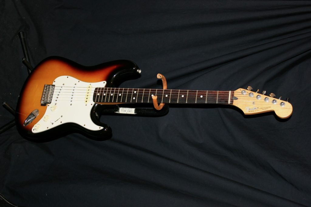 Fender mexican 1994 stratocaster - Amp Guitars, Macclesfield