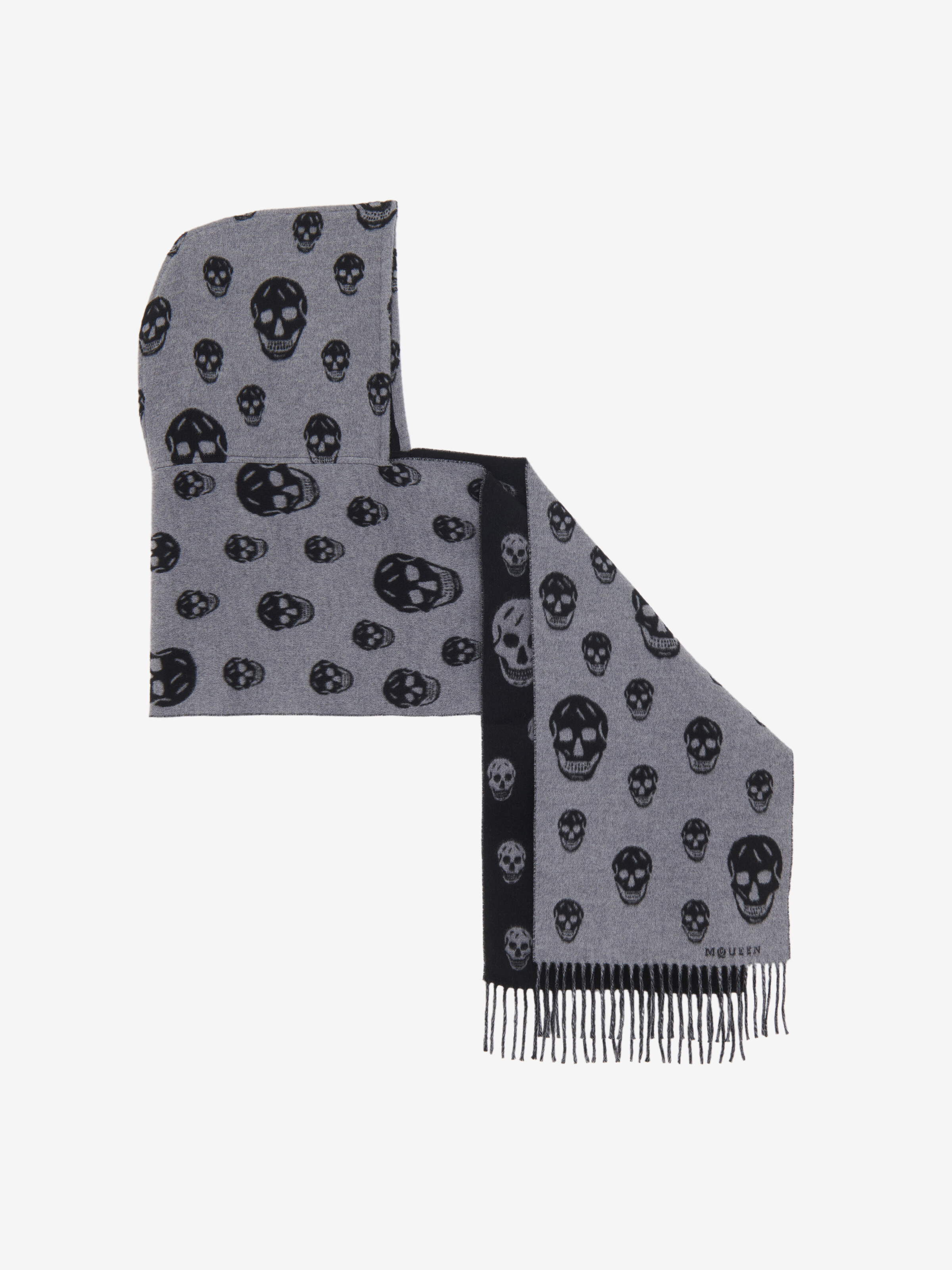 Women's Reversible Hood Skull Scarf in Graphite/Black | McQueen US
