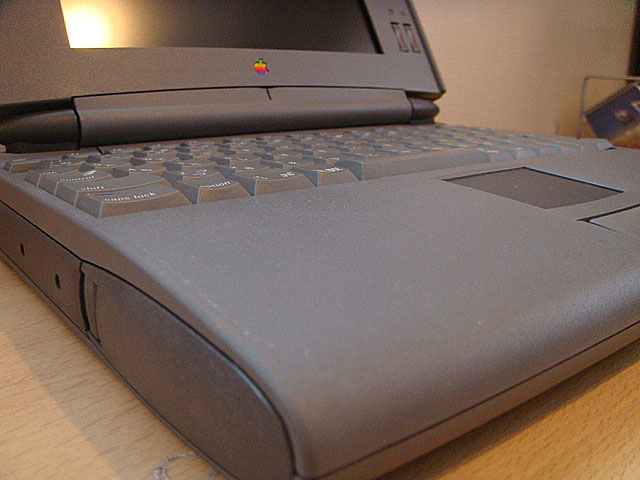 PowerBook 540C (Apple) 1994年 | 古いハードに囲まれて since2011