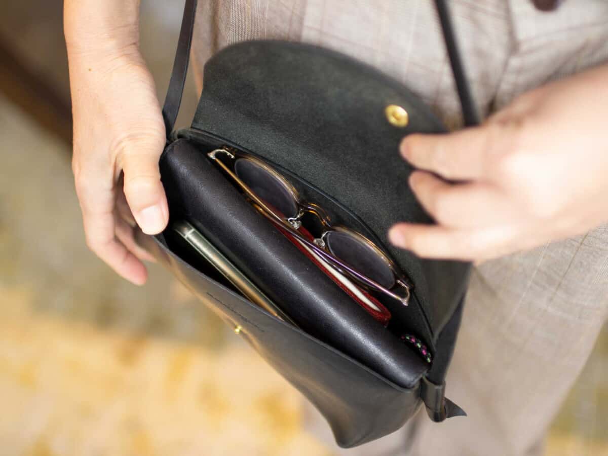 あっこたんに学ぶボタンミニショルダー活用術 |analogico（アナロジコ）