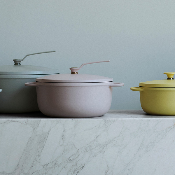 バーミキュラ / オーブンポット2 18cm マットブラックを贈るなら、多彩