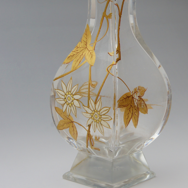 オールドバカラ「花文ジャポニズム 花瓶(model-s.913)」《アンティック