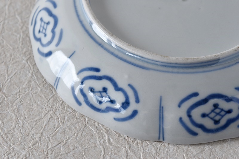 伊万里 色絵 桐に鳳凰 輪花型 七寸皿 - 生活骨董と古布のアンティーク