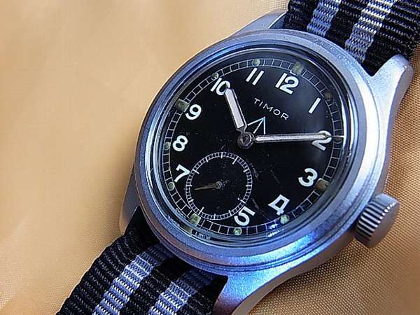 チモール ブロードアロー イギリス陸軍 手巻式 オメガやIWCやロンジン