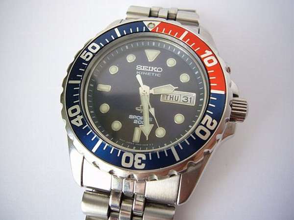 セイコー SEIKO キネティック 200m ビンテージダイバー 2次電池交換