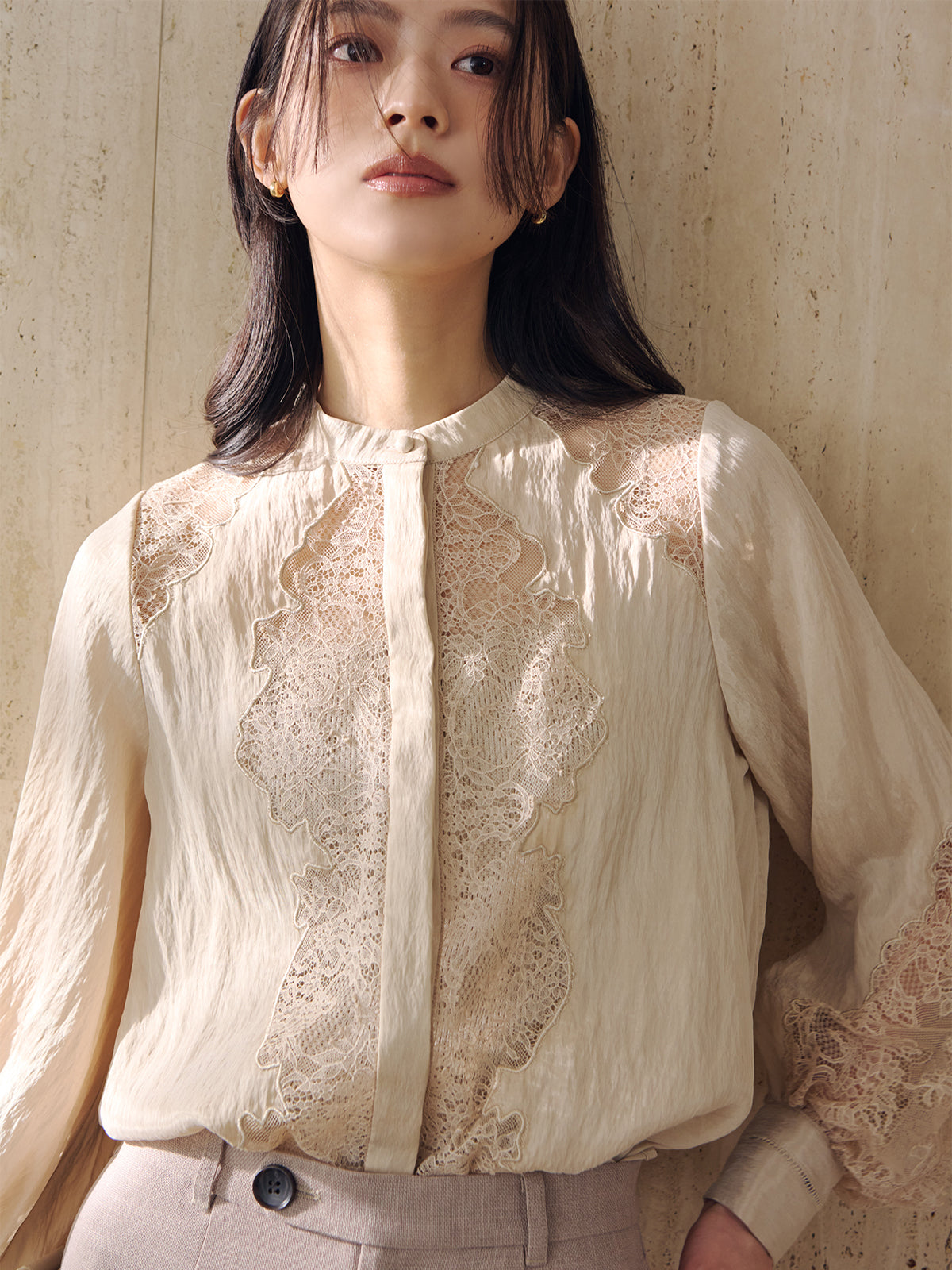 ánuans 公式サイト｜Tops