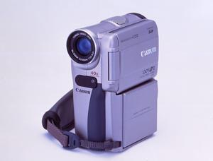 ASCII.jp：キヤノン、デジタルビデオカメラ『キヤノン IXY DV 2』を発表