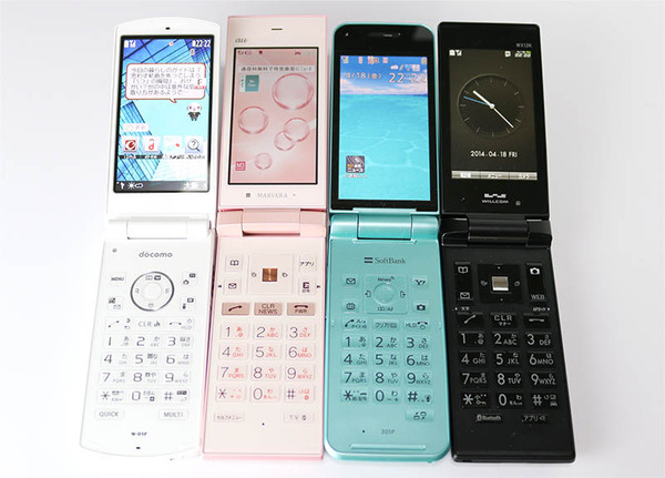 ASCII.jp：イマドキのガラケー4機種比較 最強スペック＆最安はどれ!? (1/3)