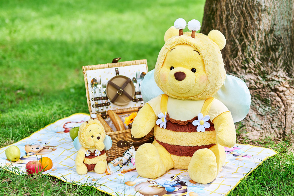 ほわほわピンクなミツバチプーにきゅんっ！ ディズニーストア限定