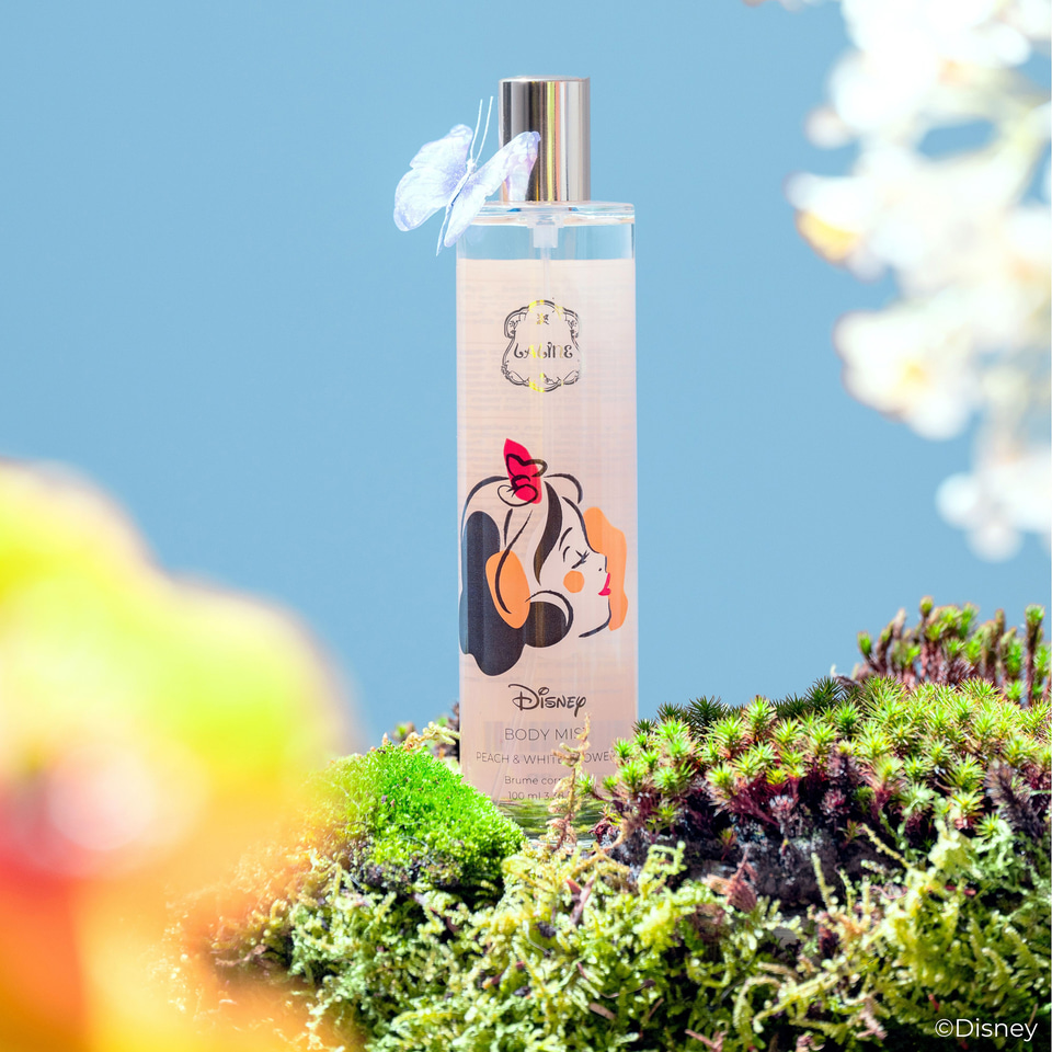 白雪姫をイメージ。Laline「スノーホワイトコレクション」で透き通る