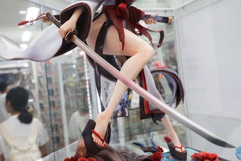 特別企画】圧倒的存在感で降臨！「勝利の女神：NIKKE 紅蓮：ブラック