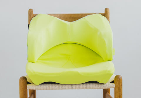 西川、腰のまくら「Keeps ランバークッション」 お尻に続く第2弾