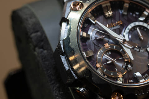 G-SHOCK、日本刀をモチーフにした「MR-G」 110万円・800本限定