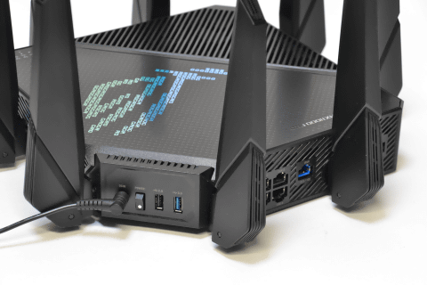 ハイエンドなゲーミングWi-Fiルーターの最新モデル「GT-AX11000 Pro