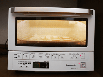 パナソニック、遠赤外線ヒーターで外をこんがり、近赤外線で中も