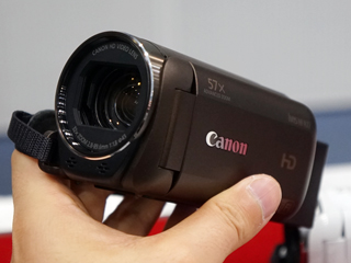 キヤノン、従来比150%の長時間撮影が可能なファミリー向けビデオカメラ