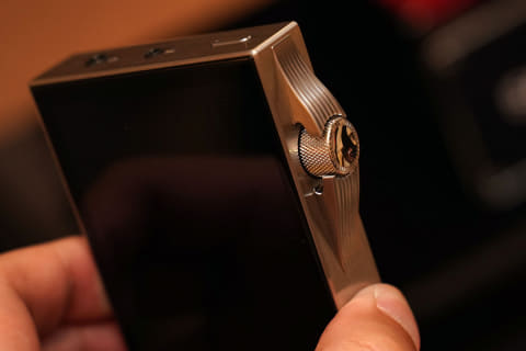 Astell&Kernの新プレーヤー「SA700」は12月発売で約16万円 - AV Watch