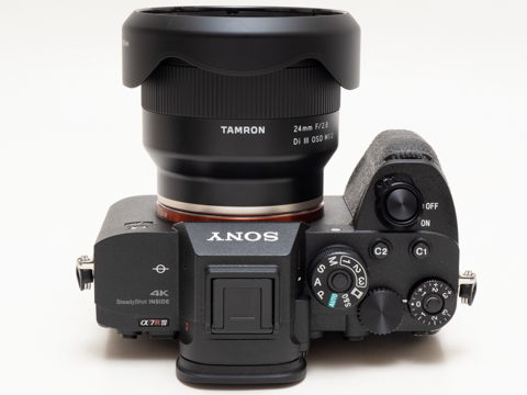 新製品レビュー：TAMRON 24mm F/2.8 Di III OSD M1:2 - デジカメ Watch