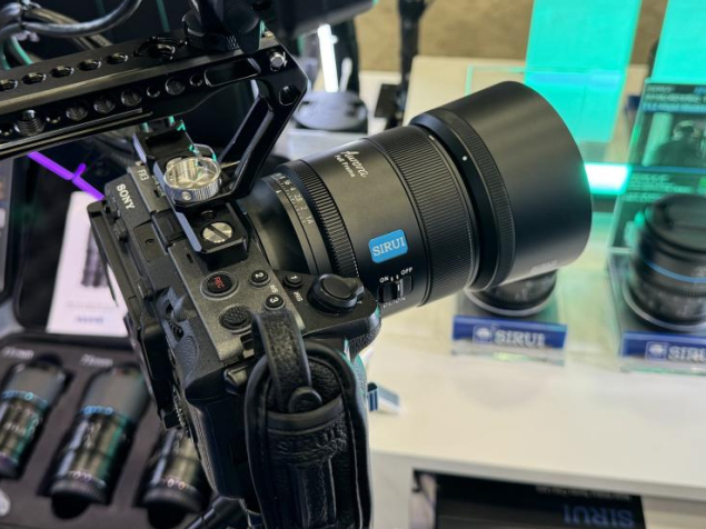 SIRUI、フルサイズ対応の大口径AF望遠レンズ「Aurora 85mm F1.4