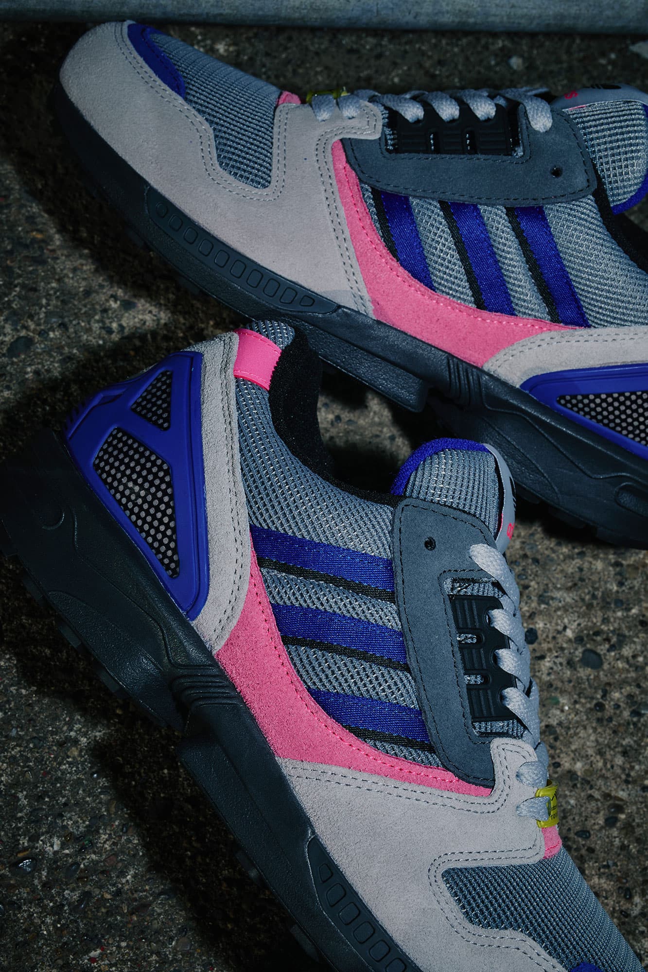 adidas ZX 8000 | atmos（アトモス） 公式オンラインストア