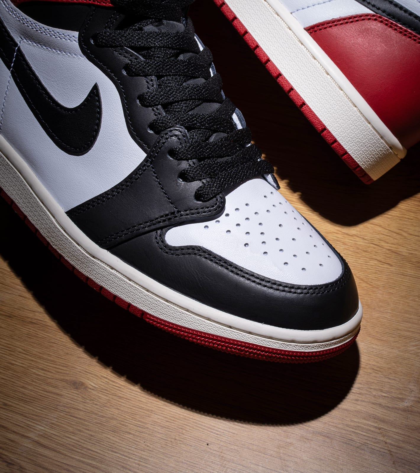 JORDAN BRAND AIR JORDAN 1 RETRO HIGH OG “Black Toe” | atmos