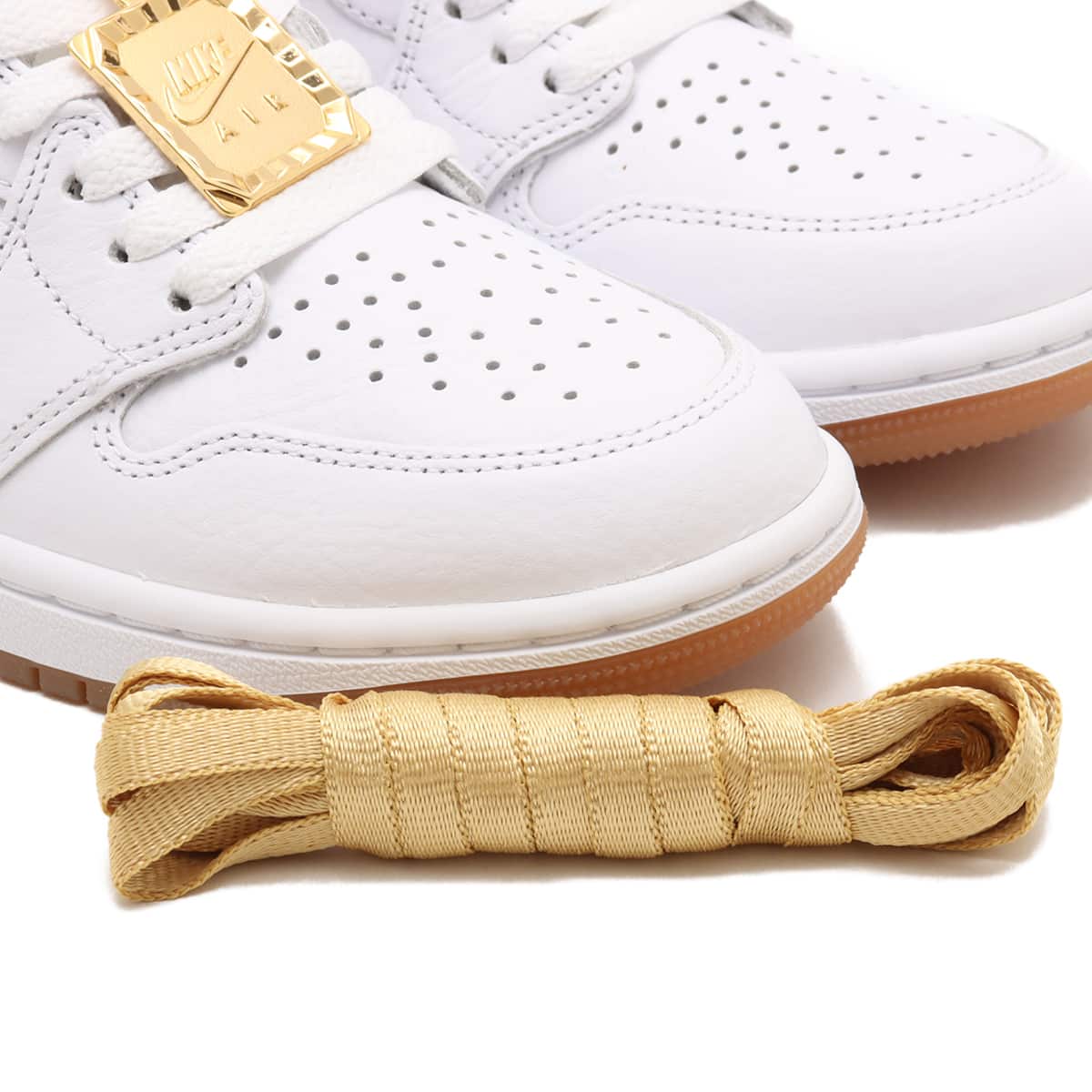 JORDAN BRAND WMNS AIR JORDAN 1 RETRO HI OG WHITE/METALLIC GOLD-GUM