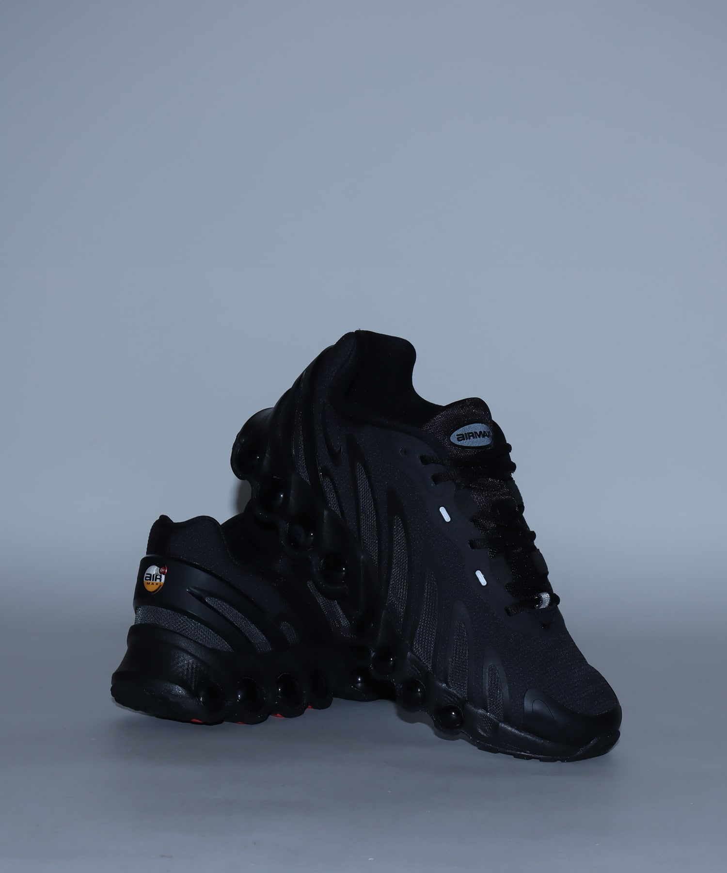 NIKE AIR MAX DN8 BLACK/ANTHRACITE-BLACK-ANTHRACITE（ナイキ エア