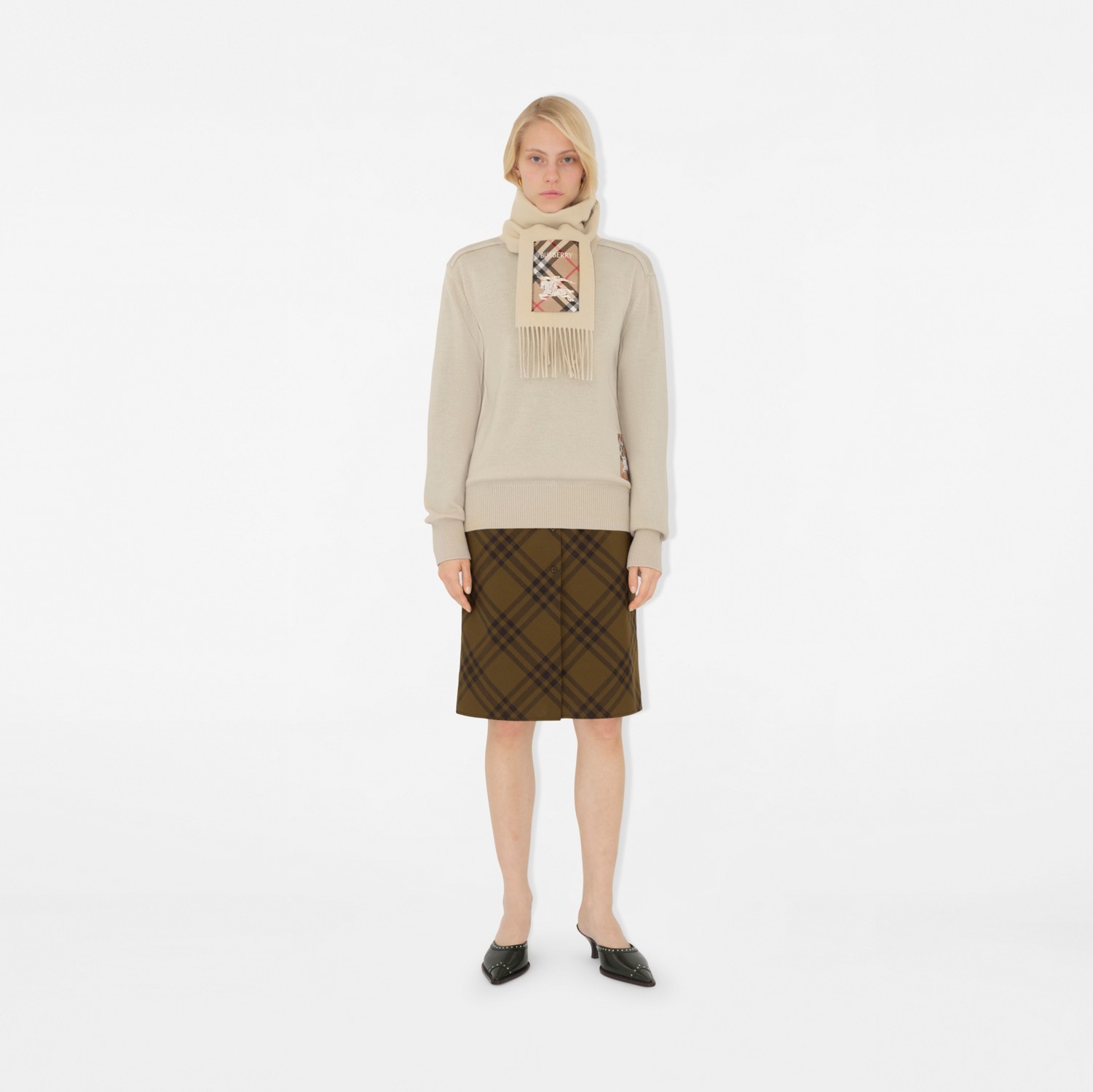 チェックラベル カシミアスカーフ (ナツメグ) | Burberry®公式サイト