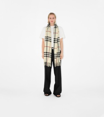 56AB3B3C-B755-4A53-BB76-