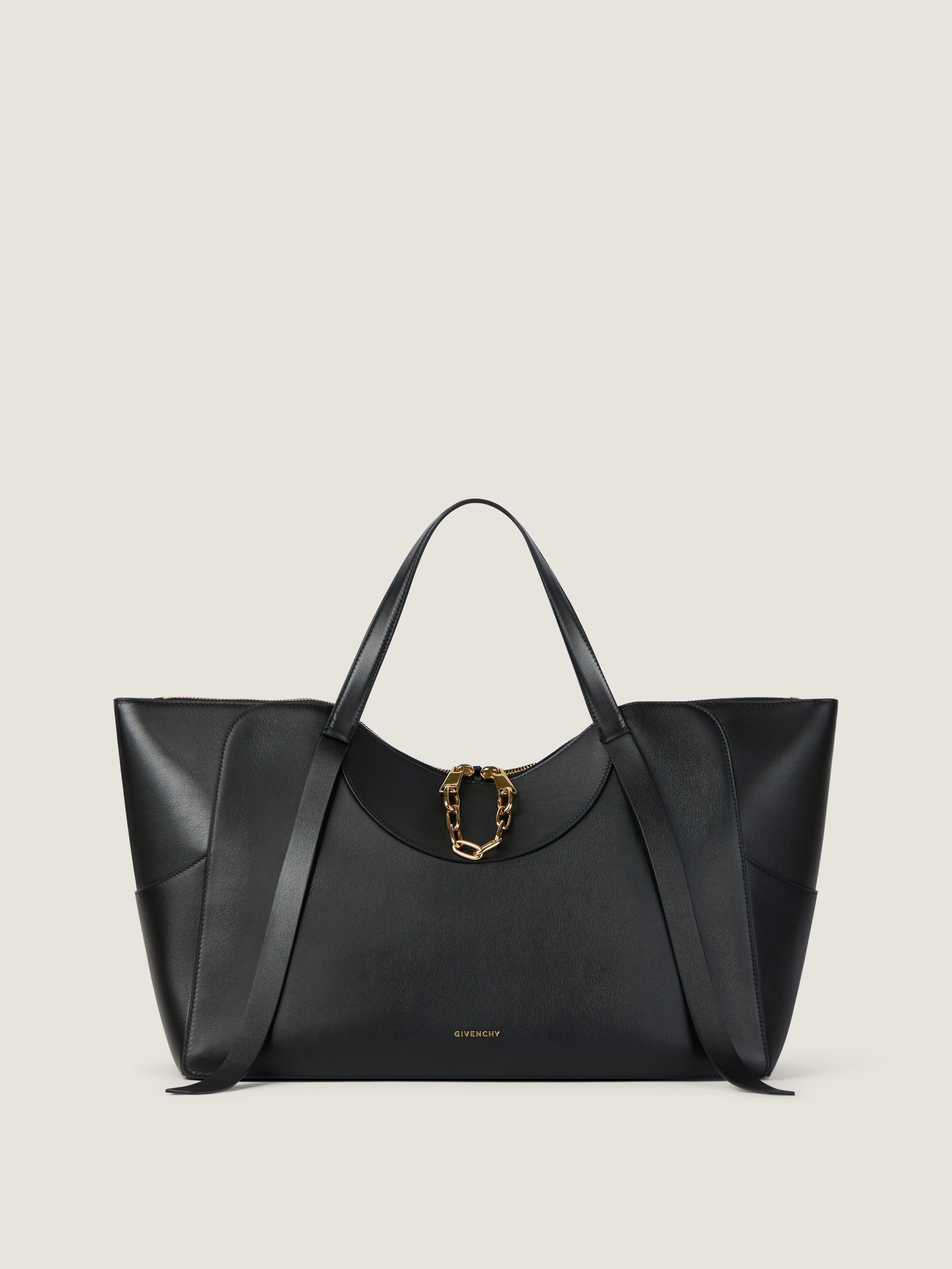 Medium The Snatch bag in grained leather - black in - black