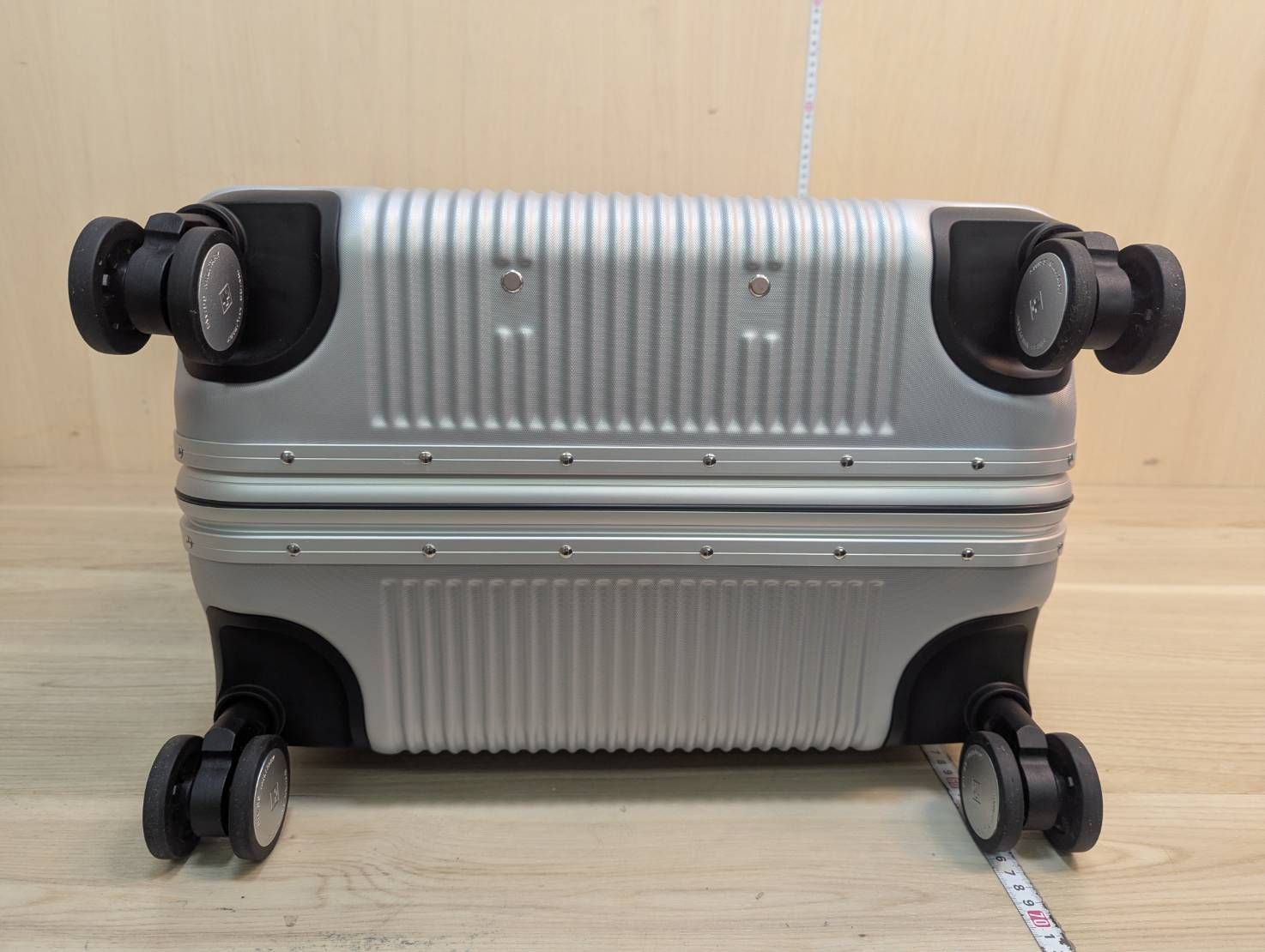 展示品 スイスミリタリー プレミアム Cタイプ 64L スーツケース SM