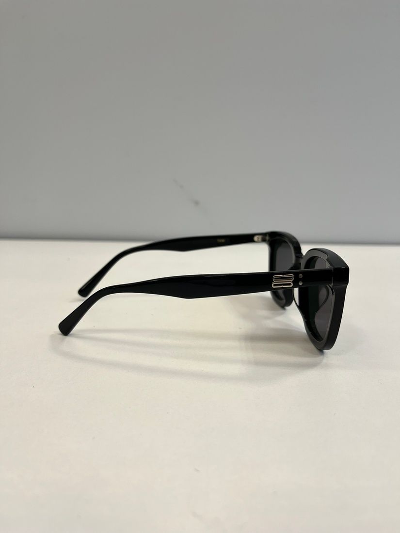 ジェントルモンスター GENTLE MONSTER TAM 01(G) 黒 サングラス 眼鏡